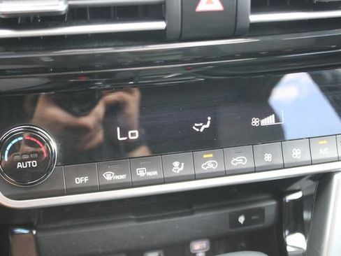 Used 2022 Kia Seltos EX AWD/4WD image 9