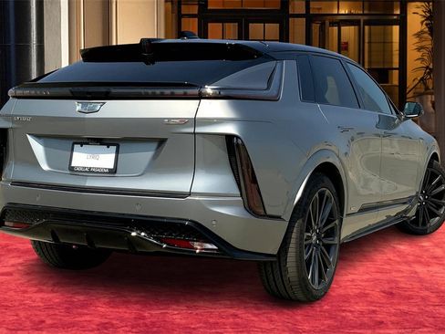 New 2026 Cadillac Lyriq V image 6
