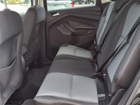 Used 2017 Ford Escape SE image 14