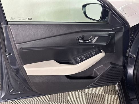 Used 2025 Honda Accord SE image 10