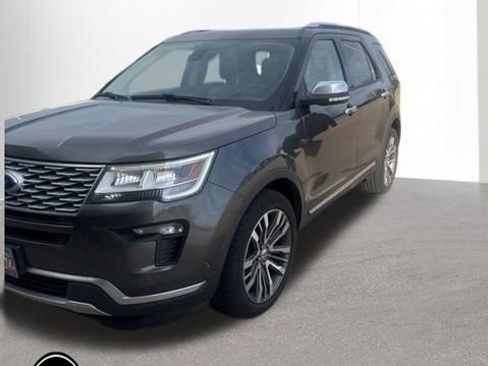 Used 2018 Ford Explorer Platinum image 1