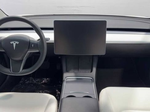 Used 2023 Tesla Model 3 Long Range image 17