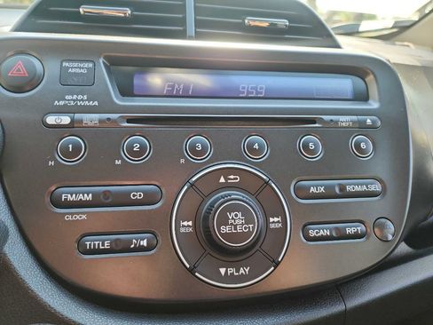 Used 2012 Honda Fit Sport image 19