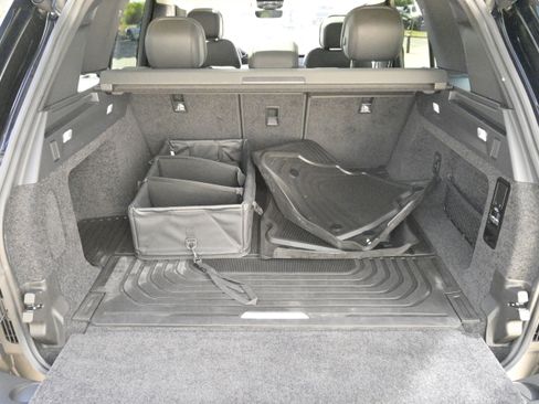 Used 2024 Land Rover Range Rover SE image 43