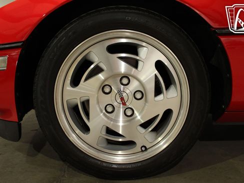 Used 1990 Chevrolet Corvette Coupe image 32