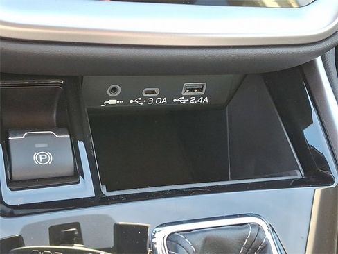 New 2025 Subaru Outback Limited image 15