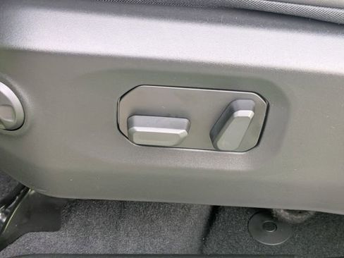 New 2025 Jeep Wrangler Unlimited Rubicon w/ XTREMEE 35" Tire Package image 12