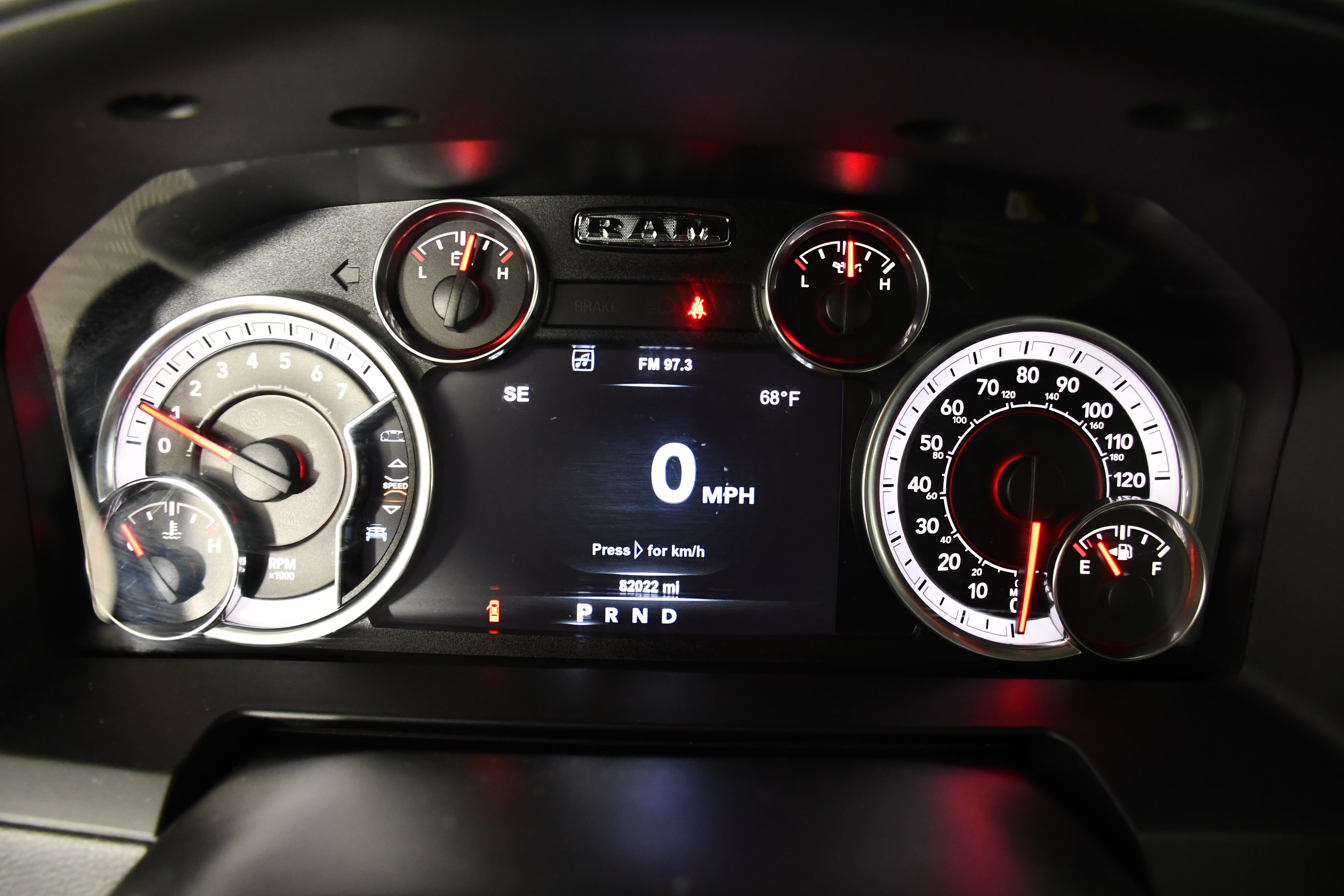 Used 2018 RAM 1500 Laramie AWD/4WD image 21