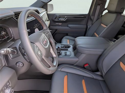 New 2025 GMC Sierra 1500 AT4 w/ Technology Package image 13