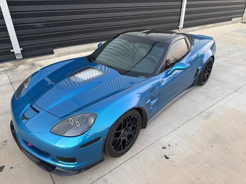 Used 2009 Chevrolet Corvette ZR1 w/ Preferred Equipment Group image 18