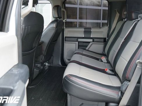 Used 2018 Ford F250 XLT AWD/4WD image 32