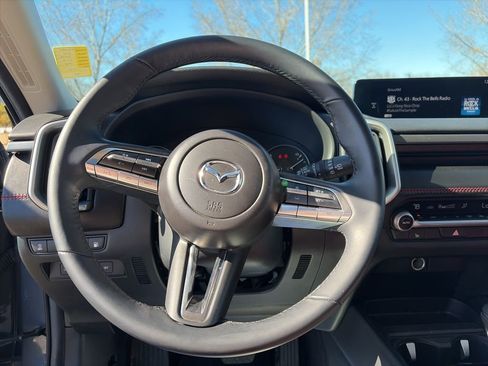 Used 2025 MAZDA CX-50 AWD 2.5 Hybrid w/ Premium Pkg image 14