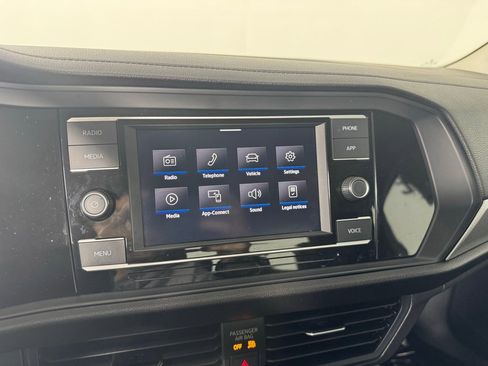 Used 2022 Volkswagen Jetta S image 15