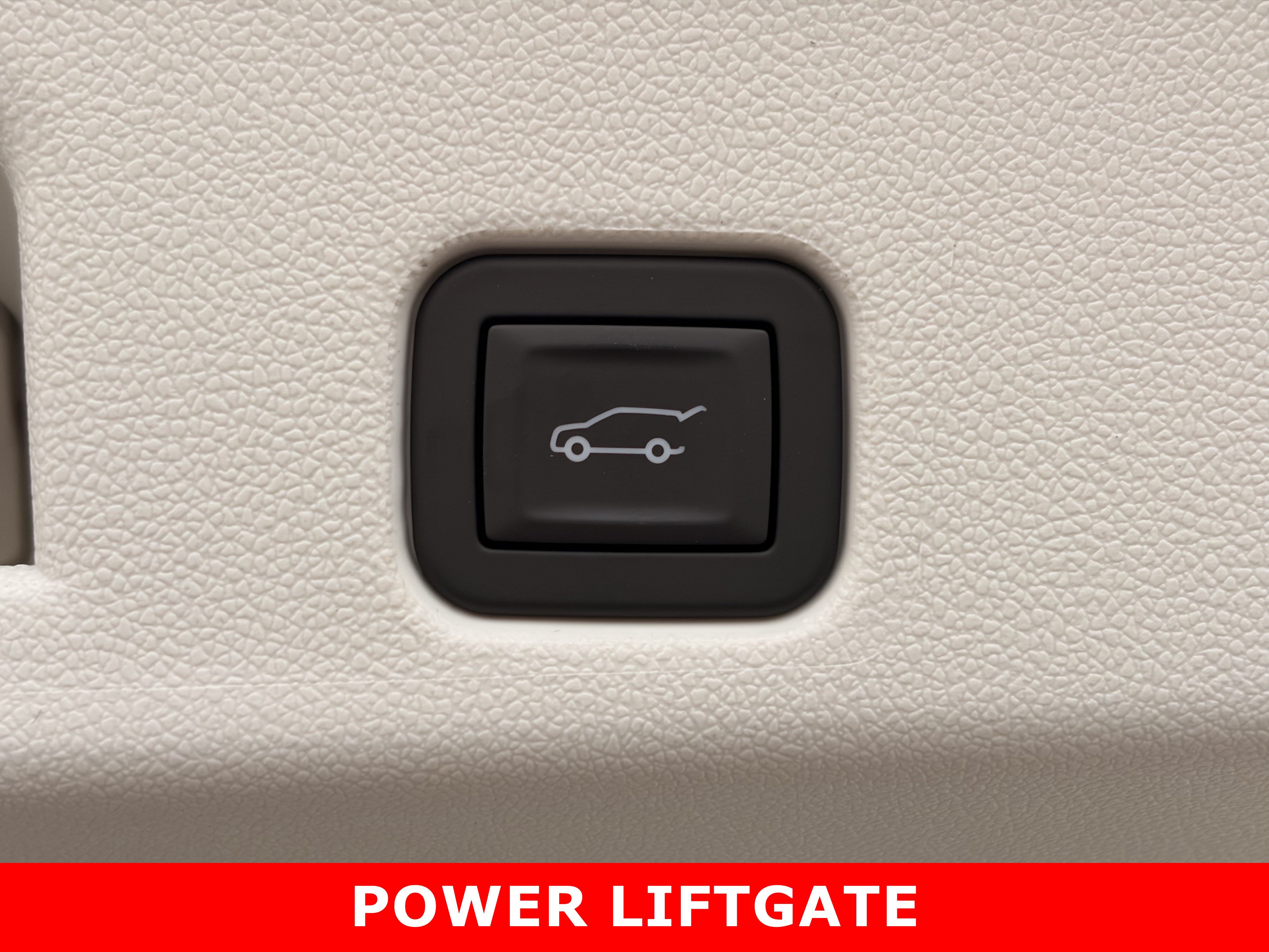 New 2027 GMC Acadia Denali w/ LPO, Floor Liner Package AWD/4WD image 33
