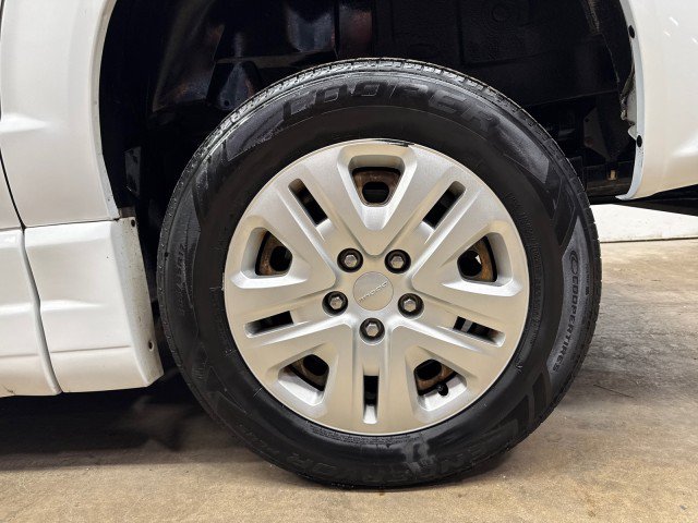 Used 2019 Dodge Grand Caravan SE FWD image 39