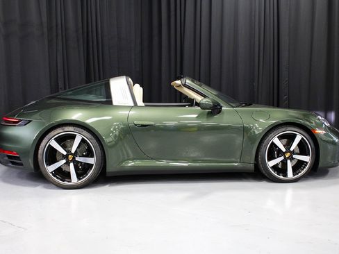 Certified 2021 Porsche 911 Targa 4S image 8