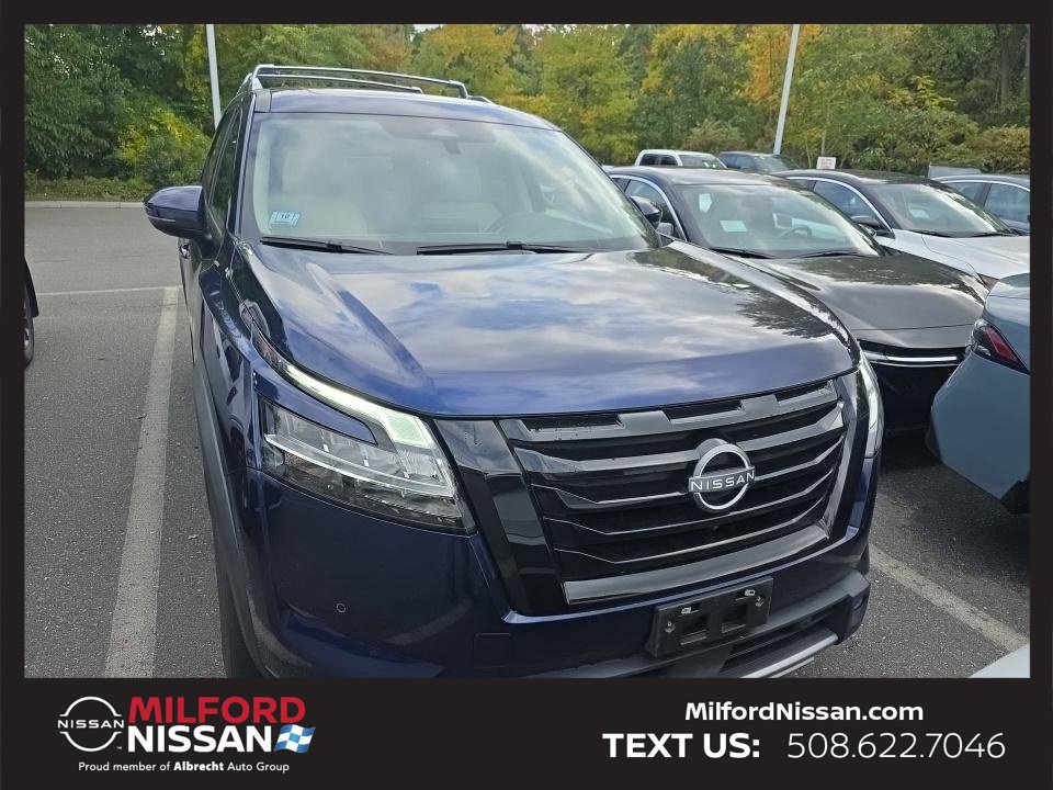 Certified 2024 Nissan Pathfinder SL w/ SL Premium Package AWD/4WD image 7