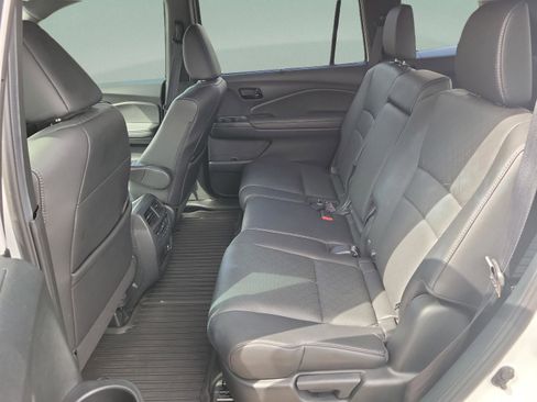 Used 2023 Honda Passport Elite image 9