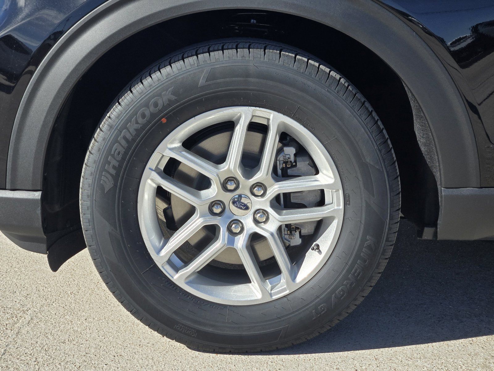 New 2026 Ford Explorer Active w/ Active Comfort Package RWD image 14