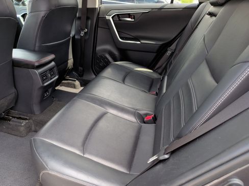 Used 2019 Toyota RAV4 Limited w/ Cold Weather Package FWD image 37