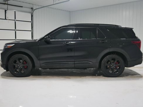 Used 2022 Ford Explorer ST w/ Equipment Group 401A image 8