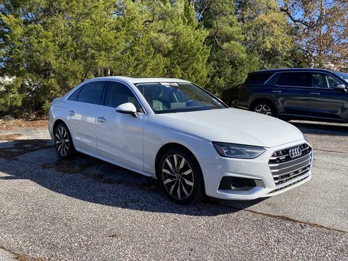 Used 2021 Audi A4 2.0T Premium w/ Convenience Package image 2