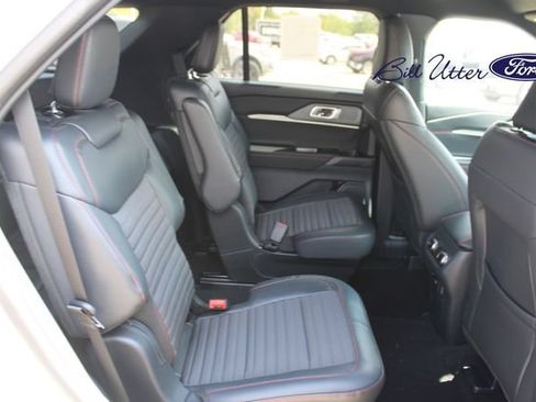 New 2027 Ford Explorer ST-Line w/ Premium Package RWD image 9
