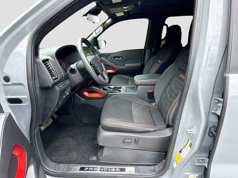 Used 2022 Nissan Frontier Pro-X RWD image 25