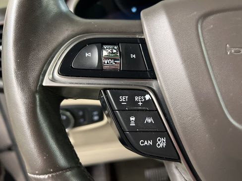 Used 2020 Lincoln Nautilus Reserve w/ Equipment Group 201A AWD/4WD image 16