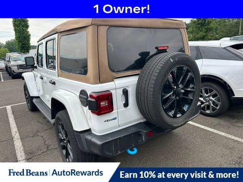 Used 2022 Jeep Wrangler Unlimited Sahara w/ Cold Weather Group AWD/4WD image 2