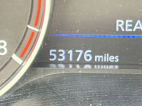 Used 2025 Nissan Altima 2.5 SV image 36