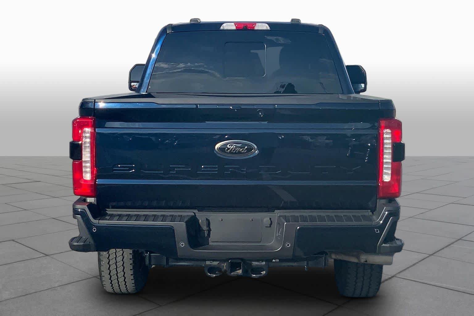 Certified 2025 Ford F250 Lariat w/ Lariat Ultimate Package AWD/4WD image 4