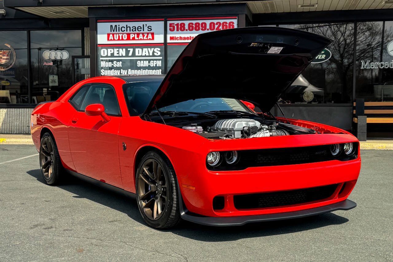 Used 2023 Dodge Challenger SRT Hellcat RWD image 3