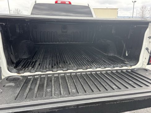 Used 2017 GMC Sierra 1500 SLT w/ SLT Premium Package image 17