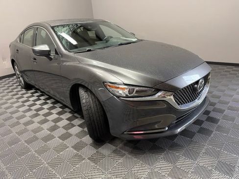 Used 2018 MAZDA MAZDA6 Signature FWD image 2