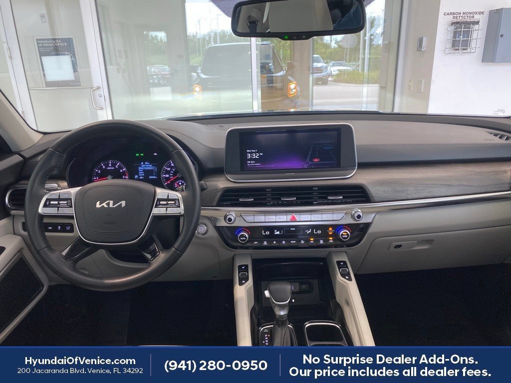 Used 2022 Kia Telluride EX w/ EX Premium Package FWD image 5