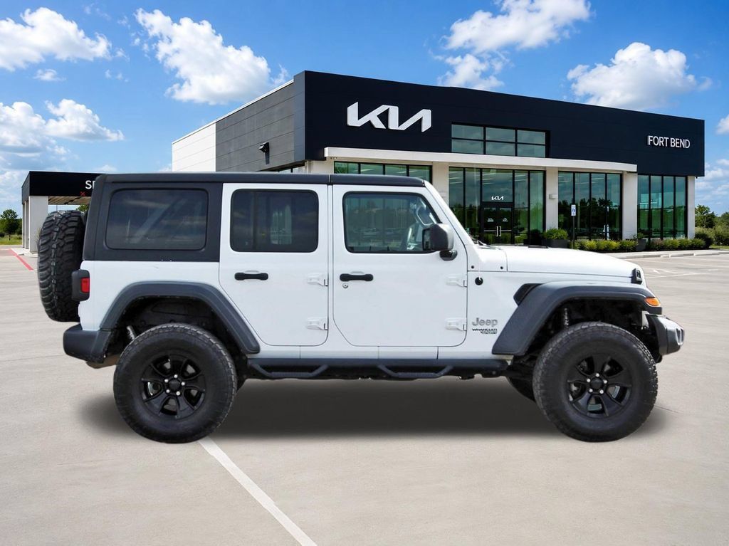 Used 2018 Jeep Wrangler Unlimited Sport AWD/4WD image 4