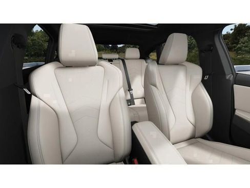 Used 2025 BMW 228i xDrive w/ Premium Package image 46