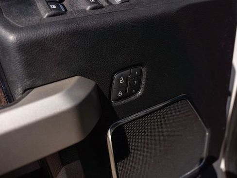 Used 2019 Ford F250 Lariat AWD/4WD image 22