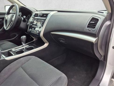Used 2014 Nissan Altima 2.5 S FWD image 21