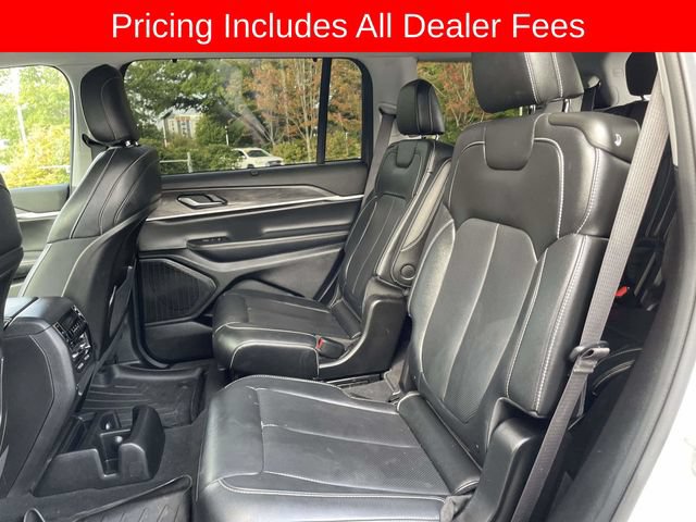 Used 2023 Jeep Grand Cherokee L Limited w/ Luxury Tech Group II AWD/4WD image 19