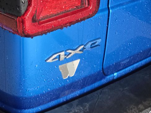 Used 2021 Jeep Wrangler Unlimited Sahara image 7