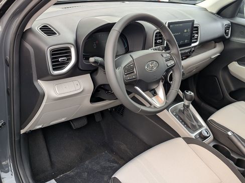 New 2026 Hyundai Venue SEL FWD image 8