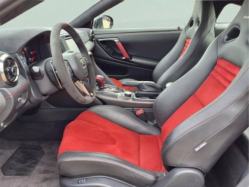 Certified 2020 Nissan GT-R NISMO AWD/4WD image 14
