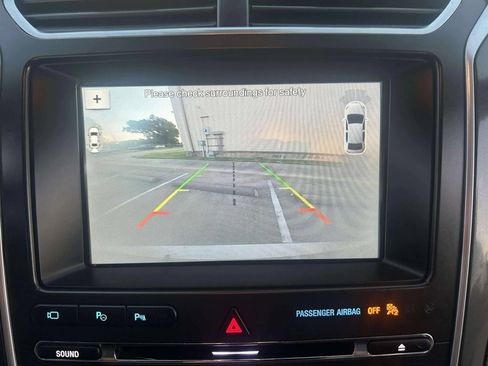 Used 2017 Ford Explorer Limited w/ Equipment Group 301A image 28