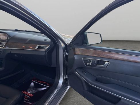 Used 2015 Mercedes-Benz E 350 4MATIC Sedan w/ Premium 1 Package image 19