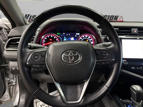 Used 2019 Toyota Camry XSE w/ Navigation Package image 21