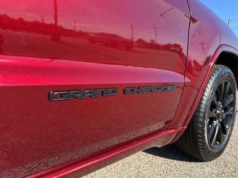 Certified 2021 Jeep Grand Cherokee Laredo X image 48