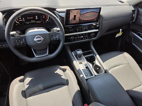 New 2026 Nissan Pathfinder SL FWD image 17