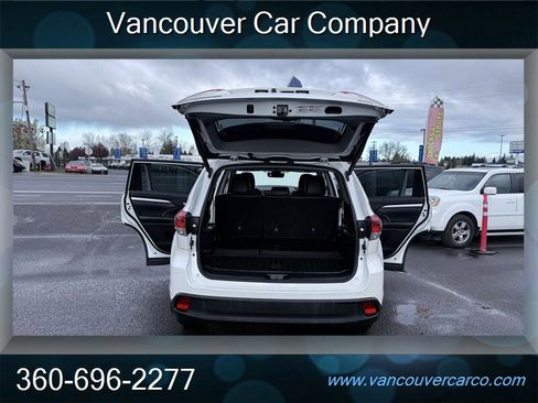 Used 2019 Toyota Highlander XLE image 37